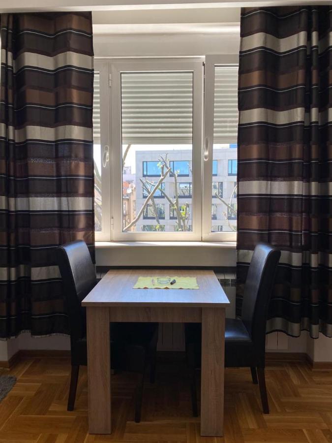 Politika Apartment Белград Екстериор снимка